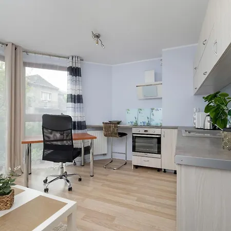 Z Parkingiem I Balkonem W Krakowie By Rent Like 아파트