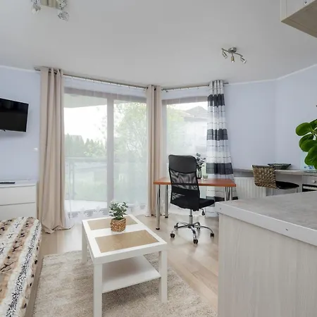 Z Parkingiem I Balkonem W Krakowie By Rent Like